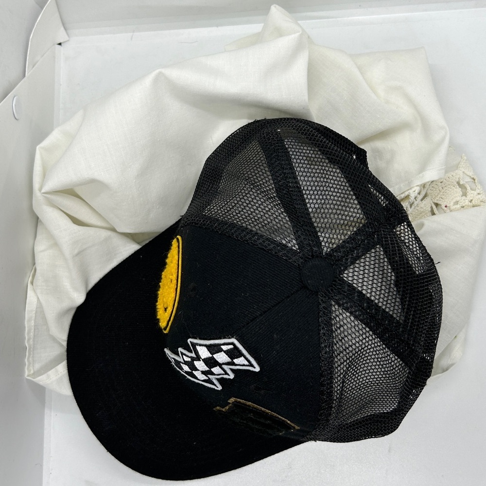 Black Unisex Smiley Trucker Hat.
NWOT. - Picture 8 of 9